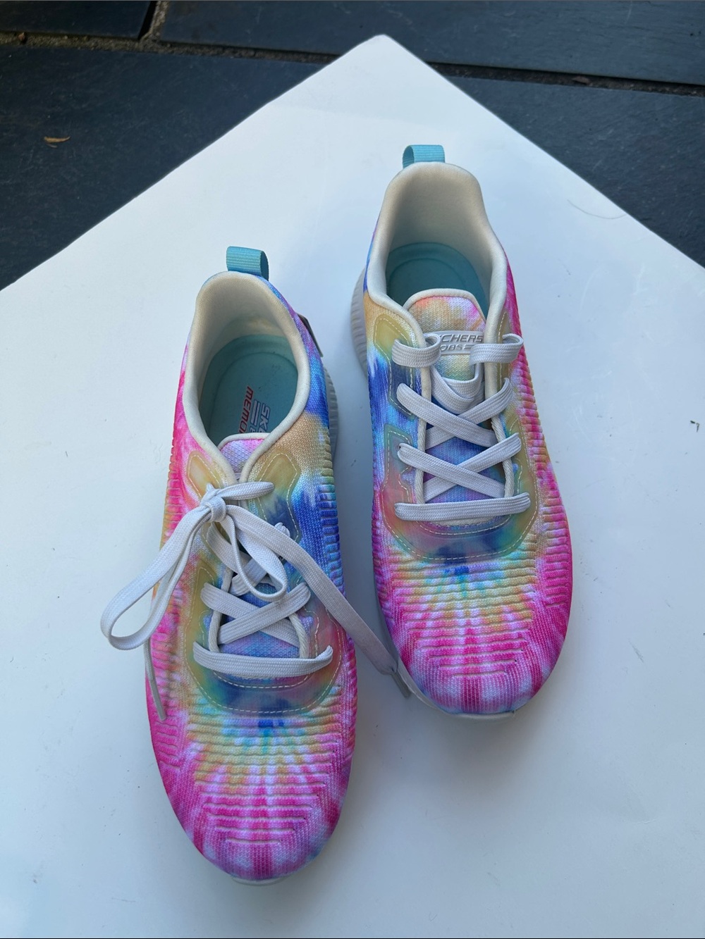 Skechers Adult Bobs Tie-Dye Pink Blue Yellow Slip-On Sneakers sz 7.5 Wide